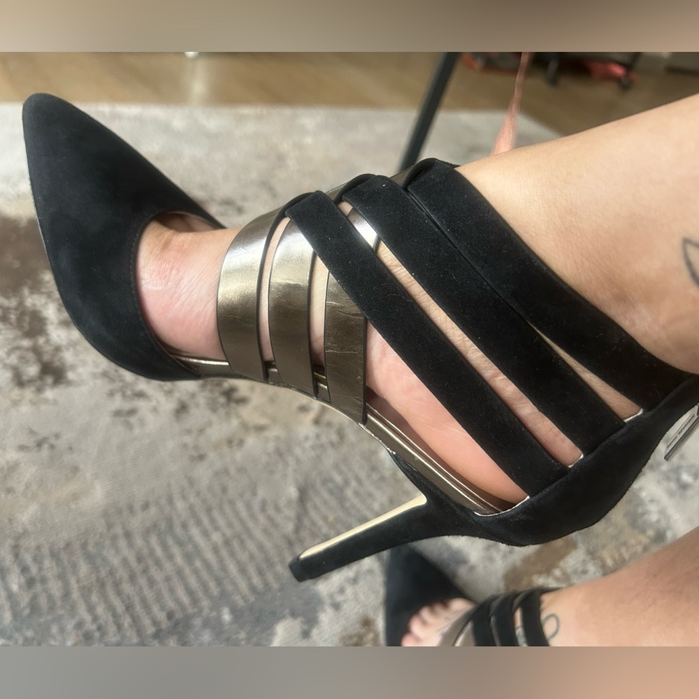 Michael Kors Black and Gold Strappy Party Metallic Women's High Heels Sz 9.5